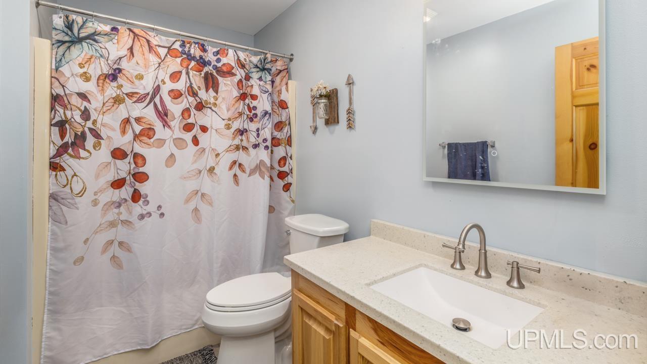 5935 Brampton 27.5 Road Gladstone, MI 49837 - Photo 20 of 45