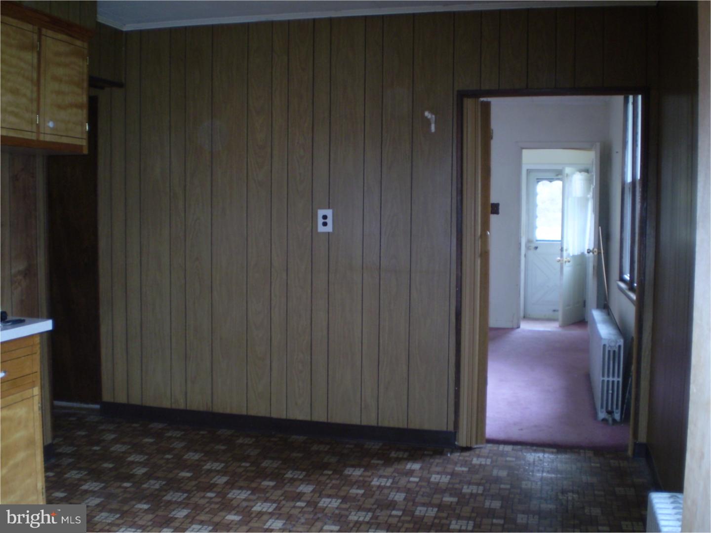 1099 Riverside Drive Pottstown, PA 19465 - Photo 5 of 11 Gallery Image 5
