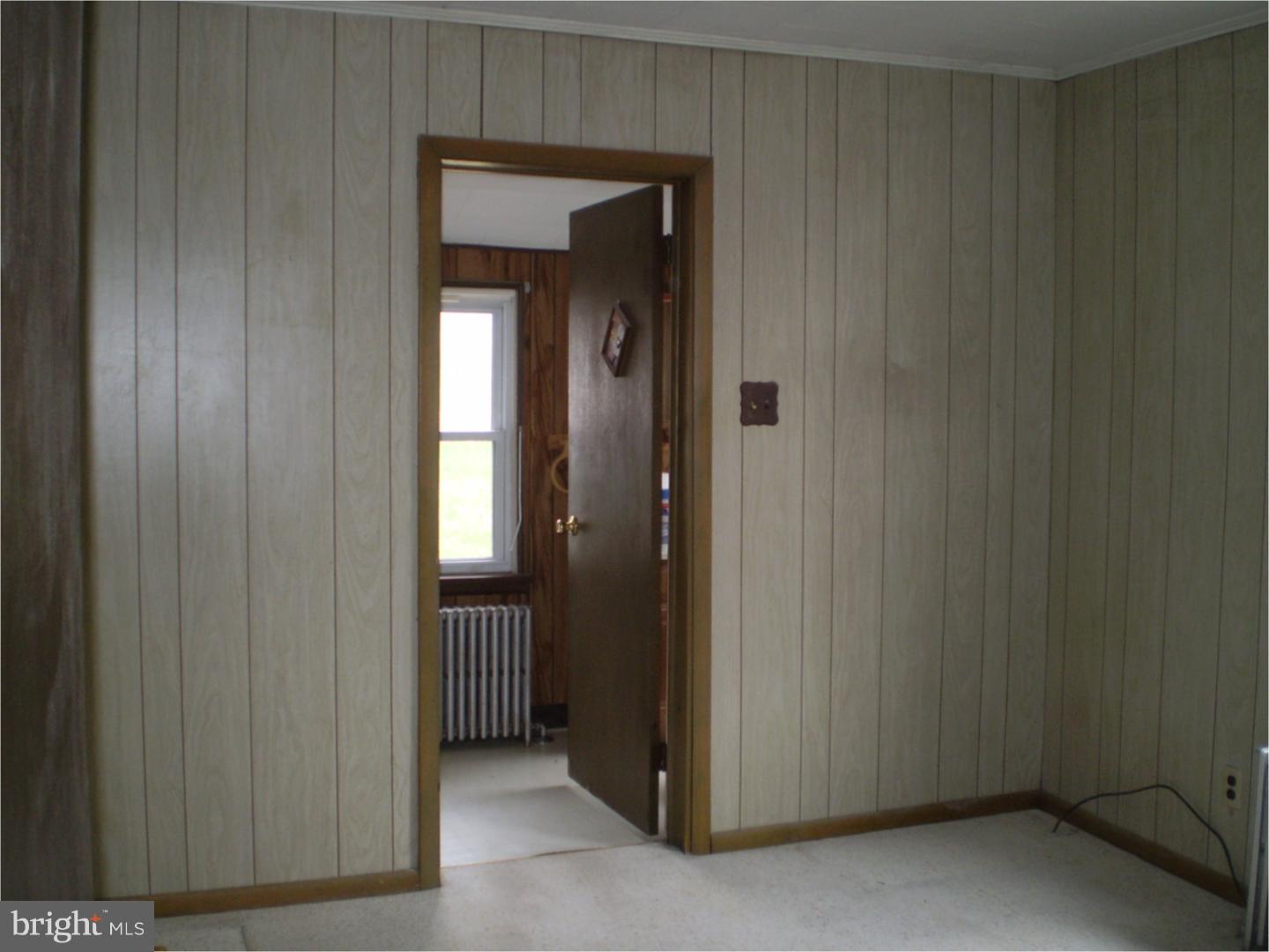 1099 Riverside Drive Pottstown, PA 19465 - Photo 6 of 11 Gallery Image 6