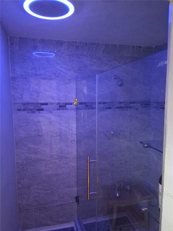 312 Magnolia Avenue Thomaston, GA 30286 - Photo 17 of 40 a bathroom with a shower