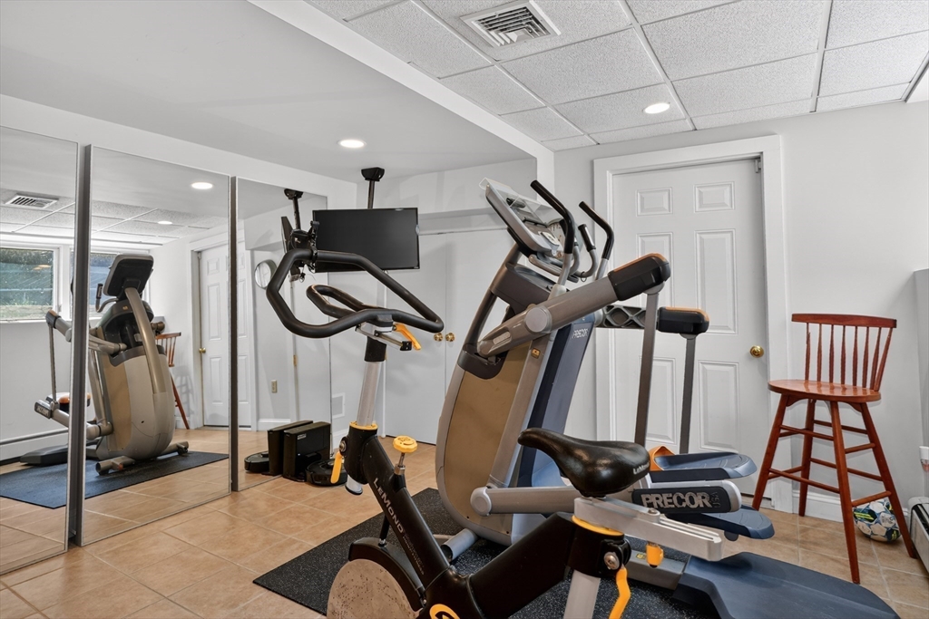 35 Richardson Road Belmont, MA 02478 - Photo 33 of 41 Gallery Image 33