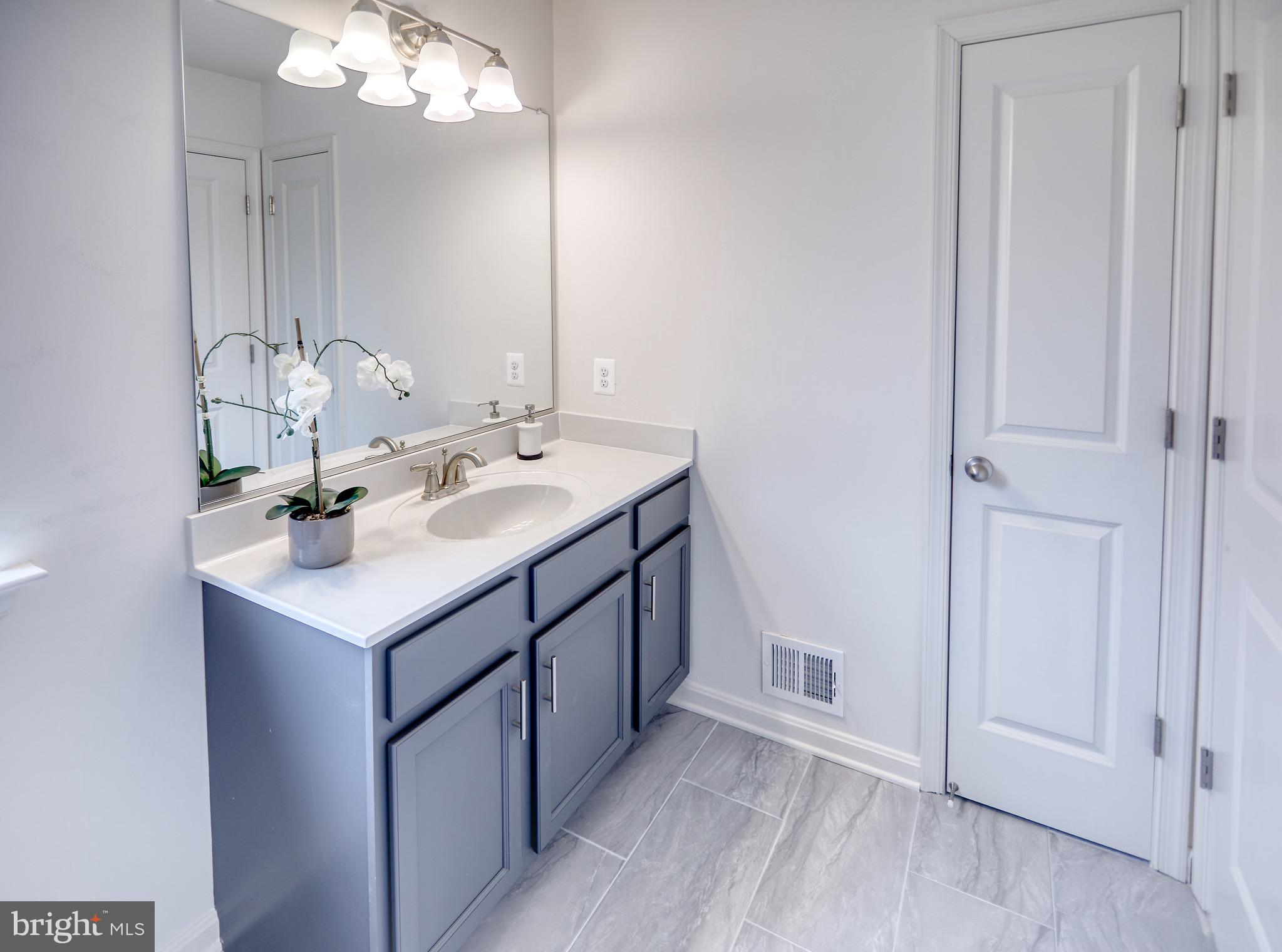 203 Patuxent Avenue Rosedale, MD 21237 - Photo 21 of 32 Full Hall Bath