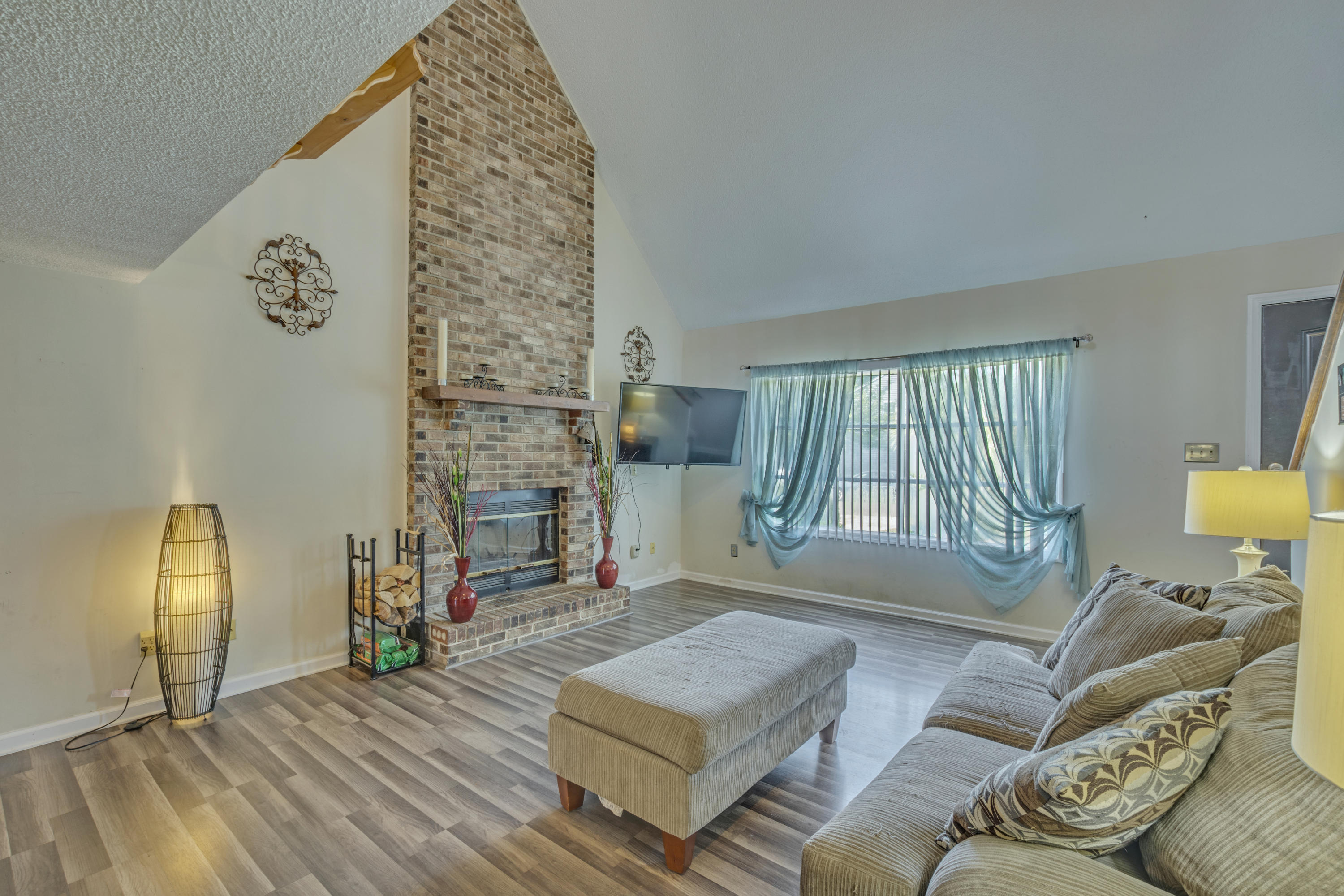513 Laurel Ridge Road Charleston, SC 29418 - Photo 5 of 32 29