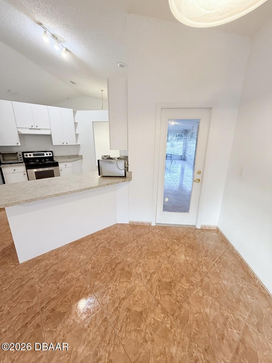 720 West Taylor Road, Unit W DeLand, FL 32720 - Photo 11 of 16 4