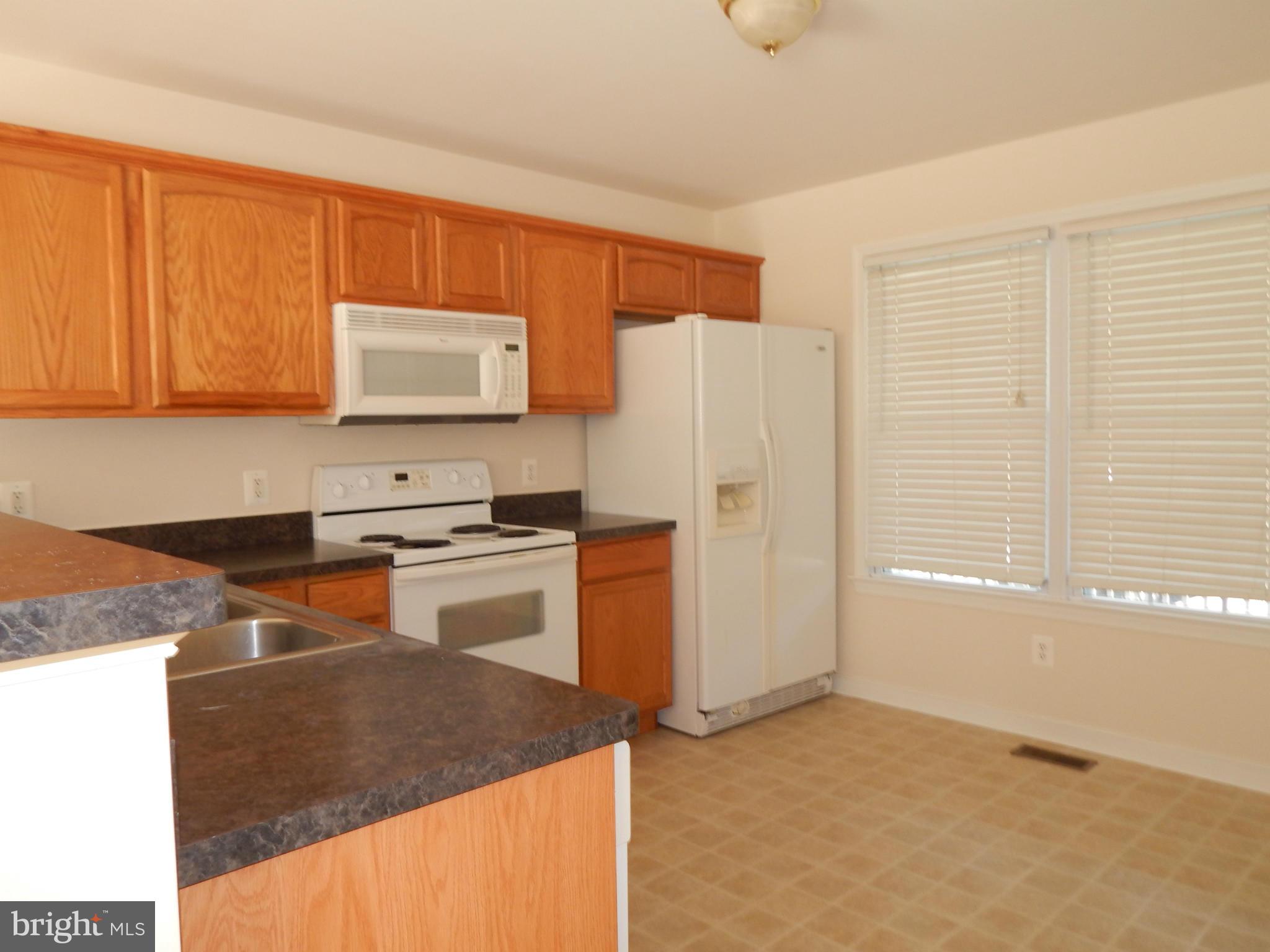 Kitchen with Breakfast Bar