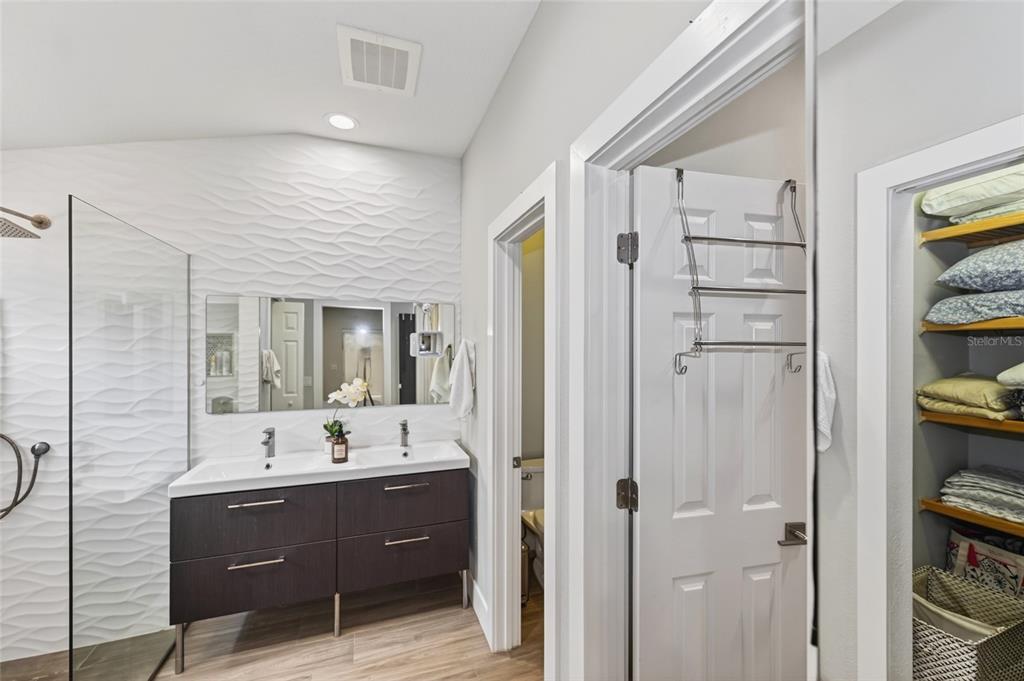 15107 Skip Jack Loop Bradenton, FL 34202 - Photo 15 of 47
