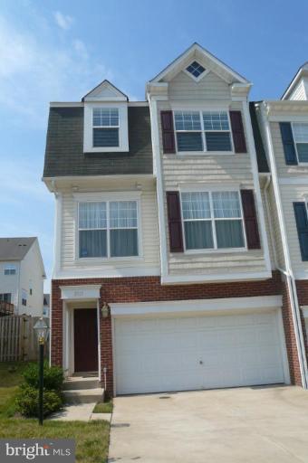 8115 Hard Shale Road Manassas, VA 20111 - Photo 1 of 26 2 Gar Garage End Unit! Over 2100 Sq.Ft.!