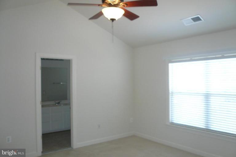 8115 Hard Shale Road Manassas, VA 20111 - Photo 16 of 26 Master Suite w/Cathedral Ceiling & Ceiling Fan