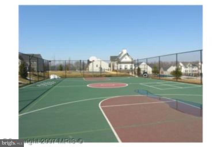 8115 Hard Shale Road Manassas, VA 20111 - Photo 25 of 26 Community Tennis Court