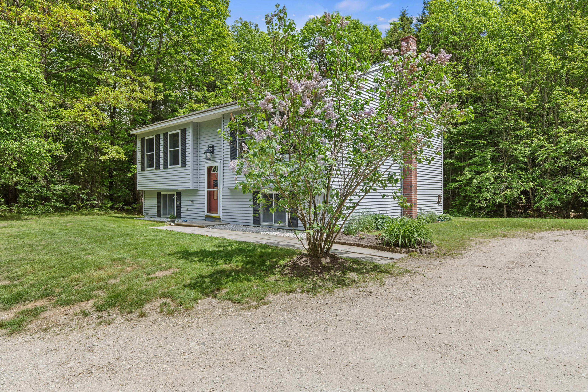 5 Richards Way Gray, ME 04039 - Photo 4 of 34 5 richards way gray_025