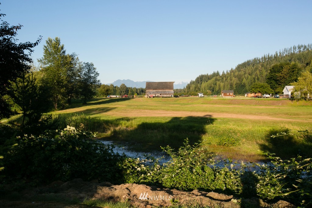 20927 Ben Howard Road Monroe, WA 98272 - Photo 4 of 25 Gallery Image 4