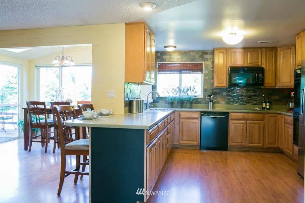 20927 Ben Howard Road Monroe, WA 98272 - Photo 7 of 25 Gallery Image 7