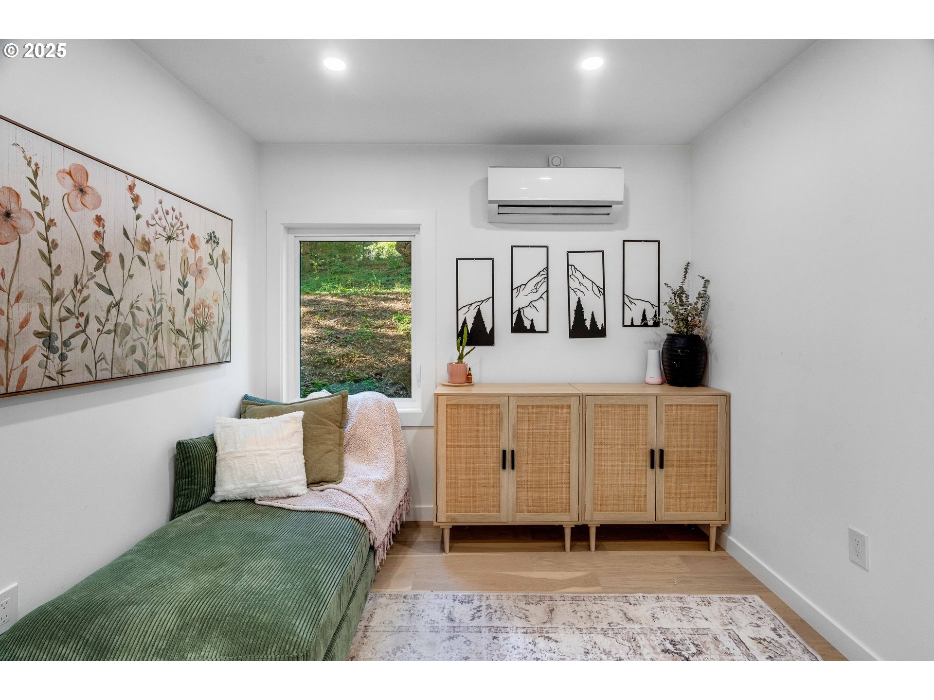 5247 Southwest Garden Home Road Portland, OR 97219 - Photo 13 of 37