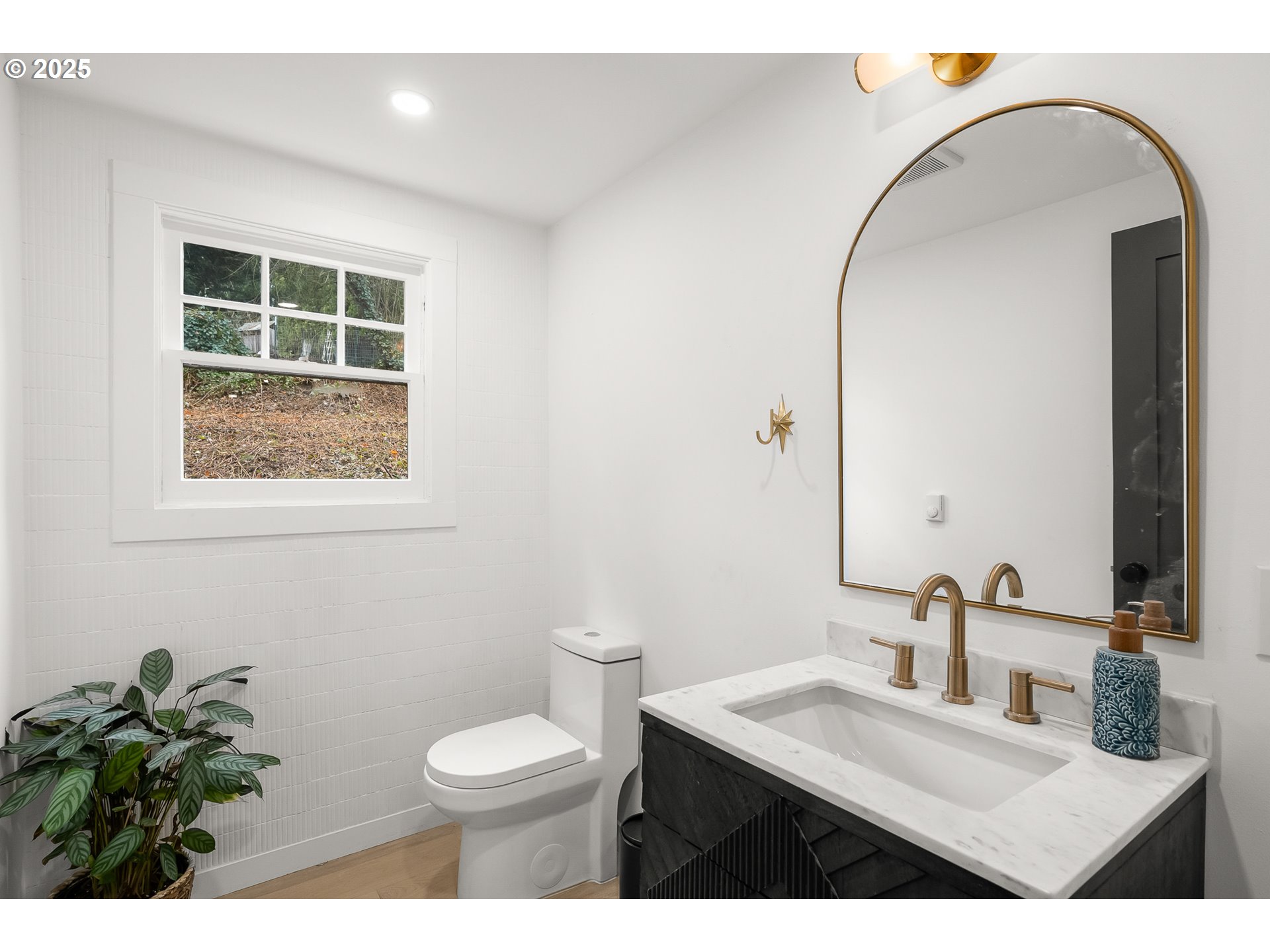 5247 Southwest Garden Home Road Portland, OR 97219 - Photo 15 of 37