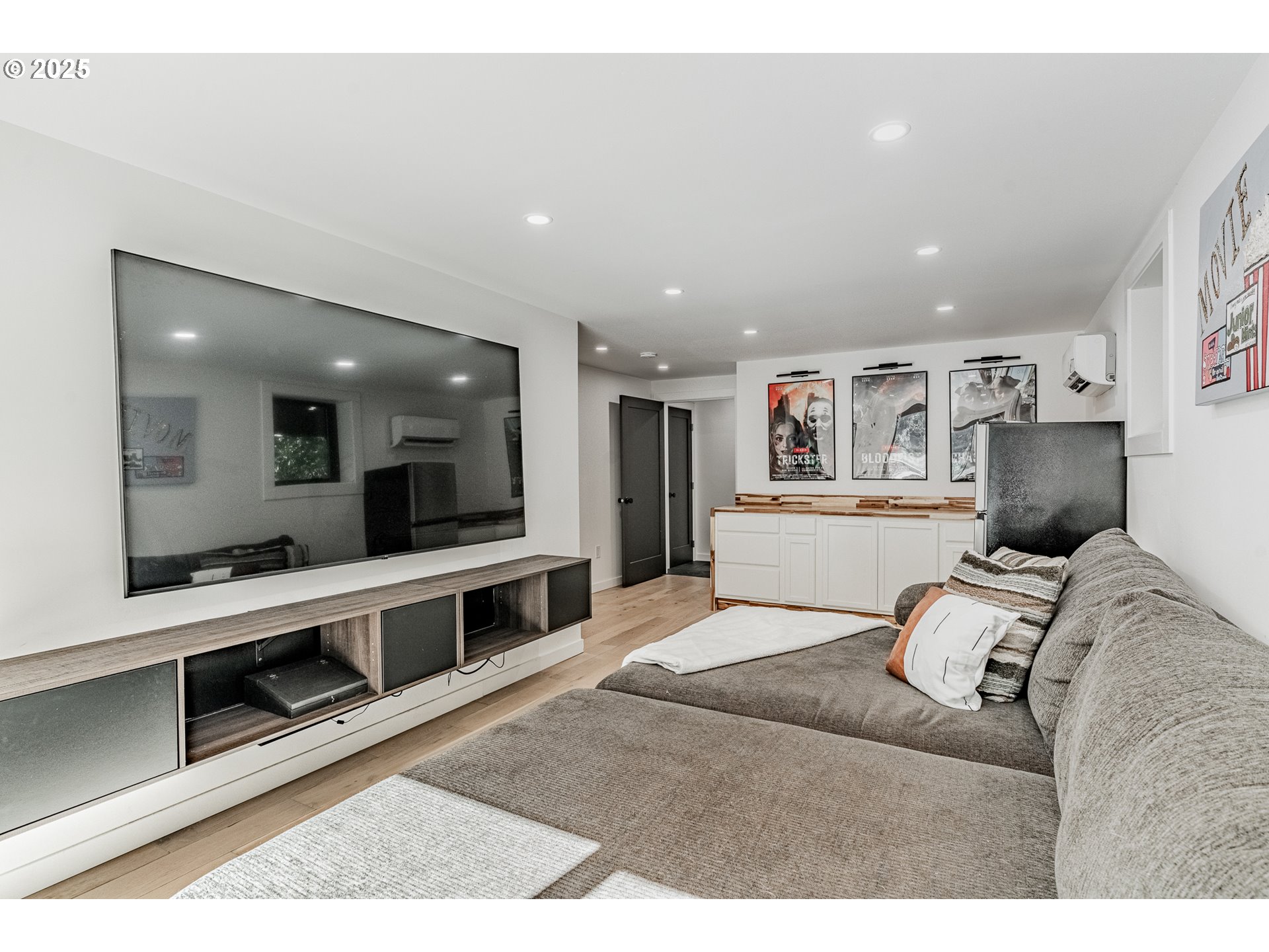 5247 Southwest Garden Home Road Portland, OR 97219 - Photo 21 of 37