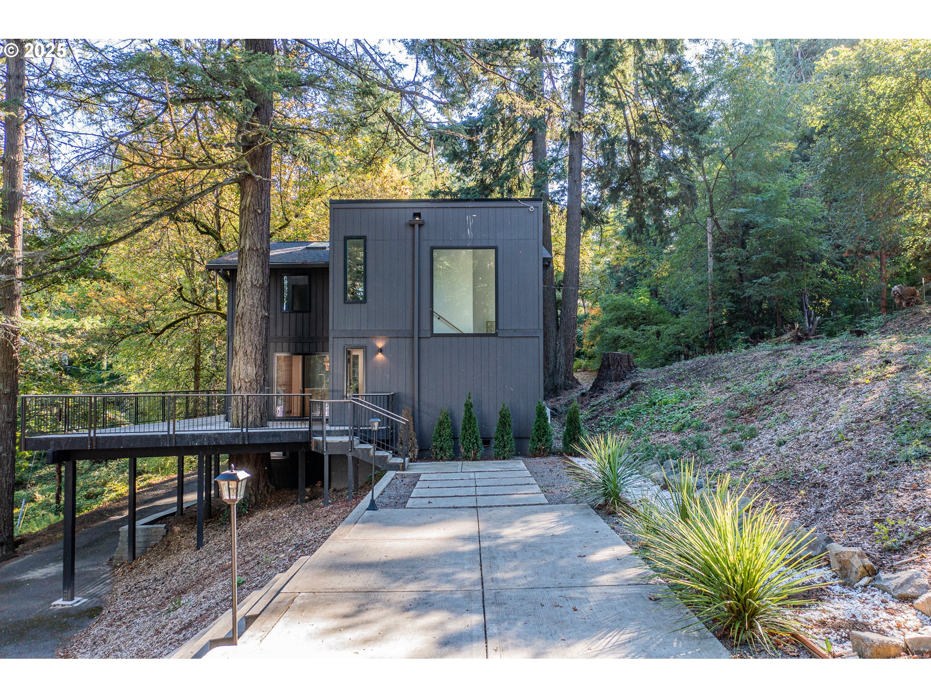 5247 Southwest Garden Home Road Portland, OR 97219 - Photo 32 of 37