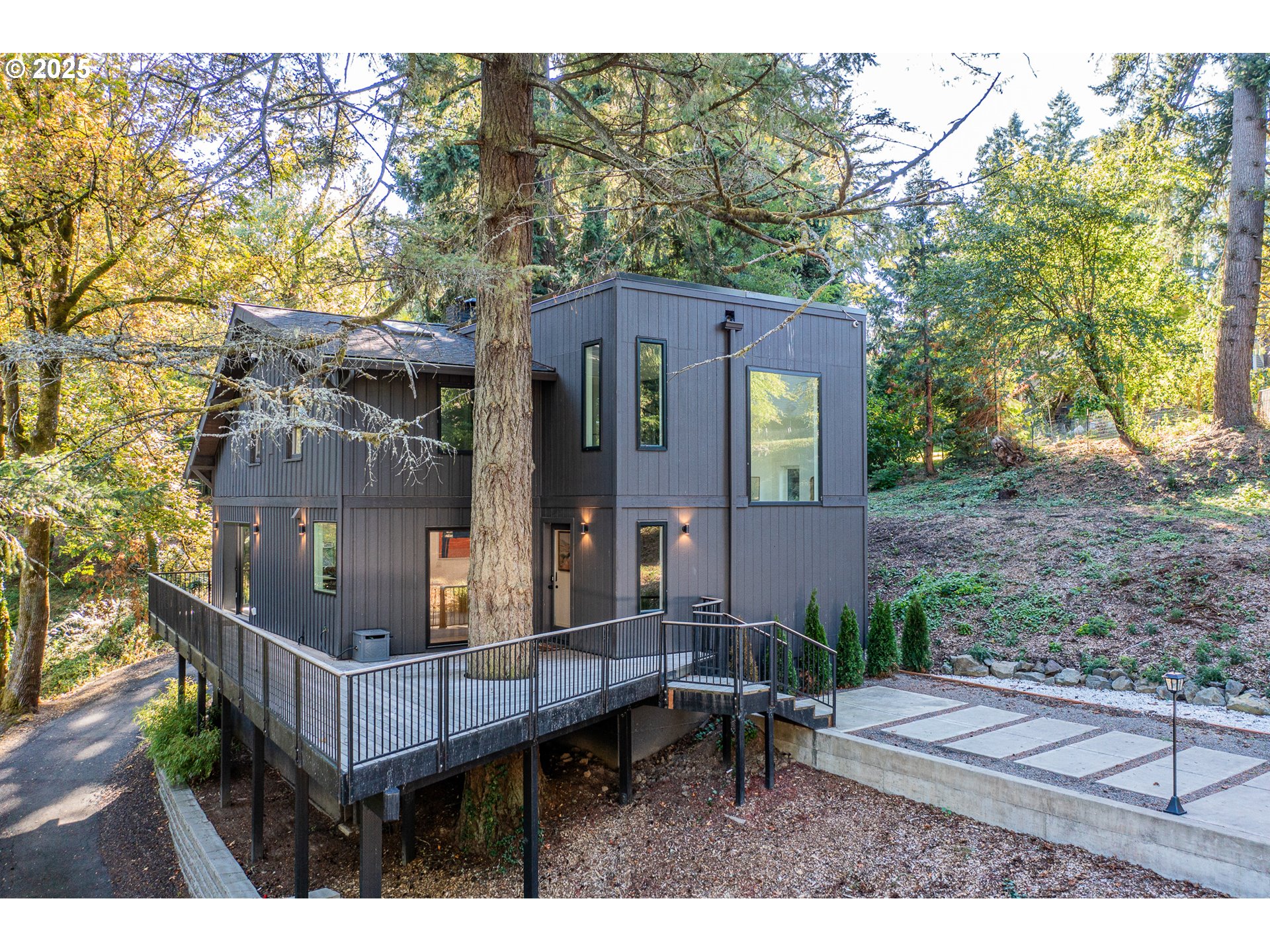 5247 Southwest Garden Home Road Portland, OR 97219 - Photo 5 of 37