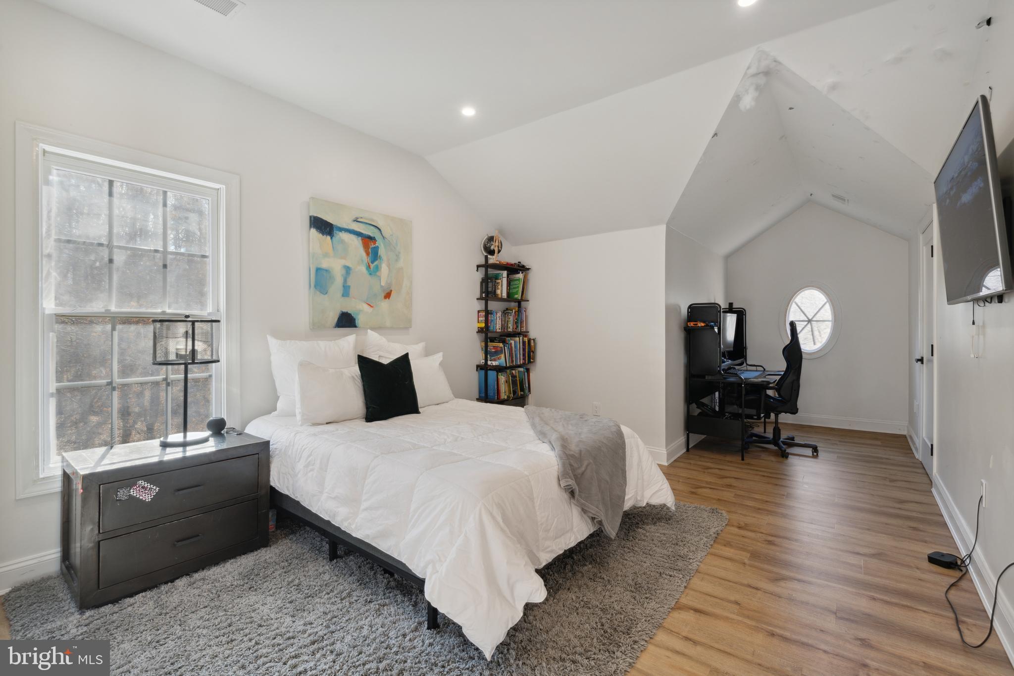212 May Lane Edgewater, MD 21037 - Photo 38 of 68 4th upper level bedroom with dormer space