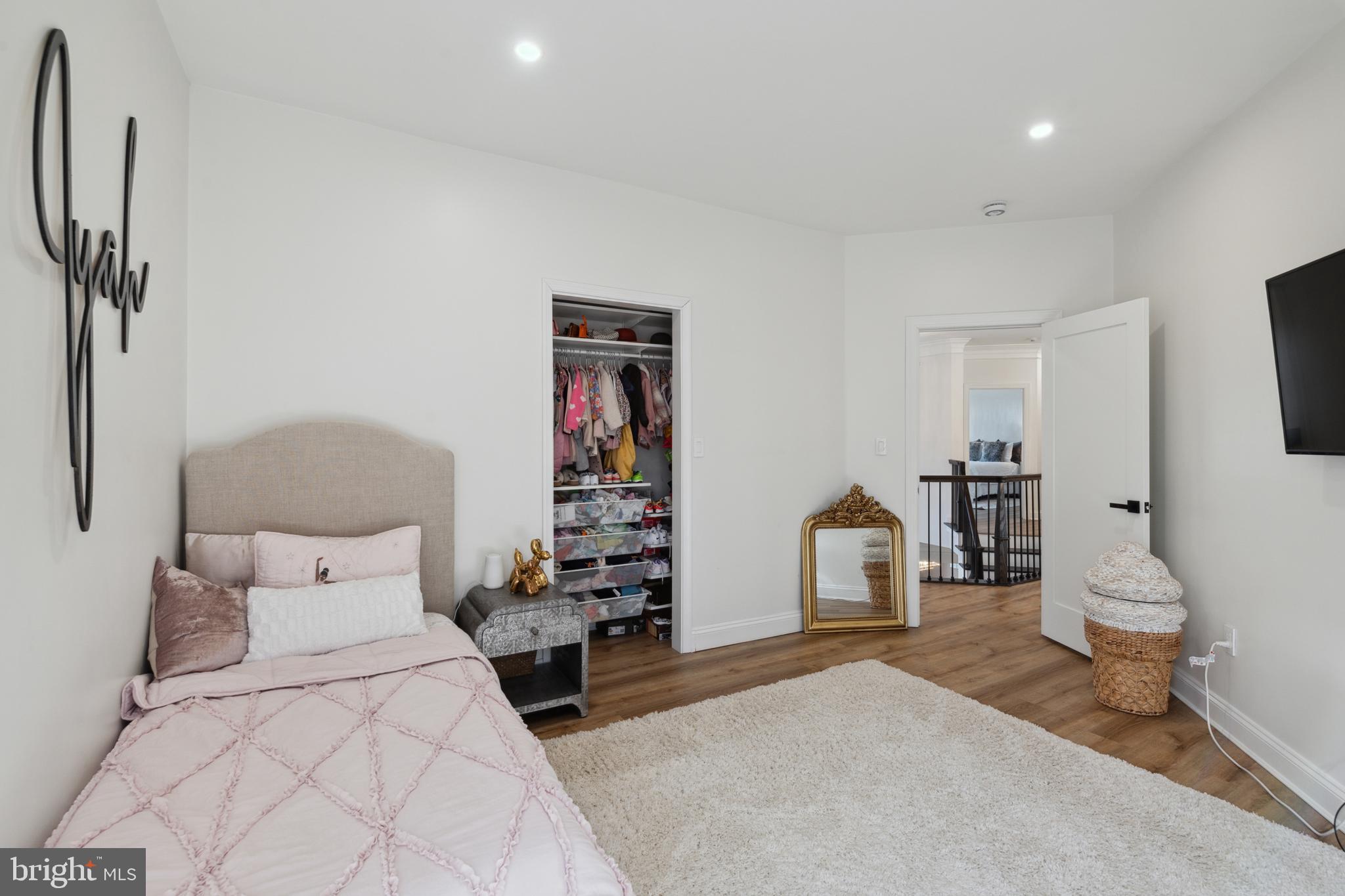 212 May Lane Edgewater, MD 21037 - Photo 41 of 68 Spacious 5th upper level bedroom