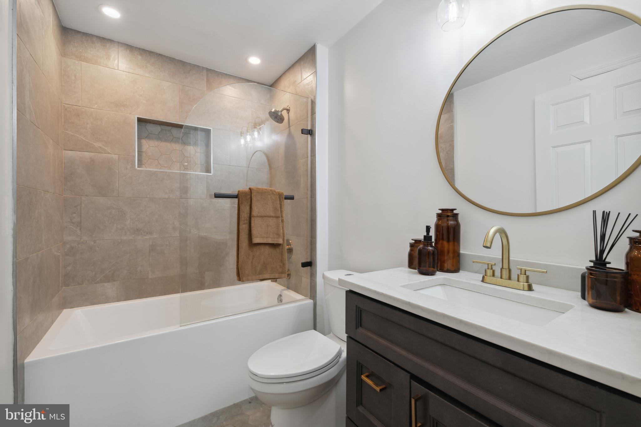 212 May Lane Edgewater, MD 21037 - Photo 47 of 68 Lower Level full bath with custom tiled tub/shower