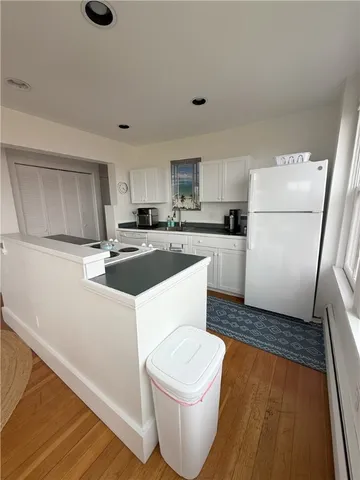 $2,800 | 9 Union Street, Unit 2, Jamestown, RI 02835