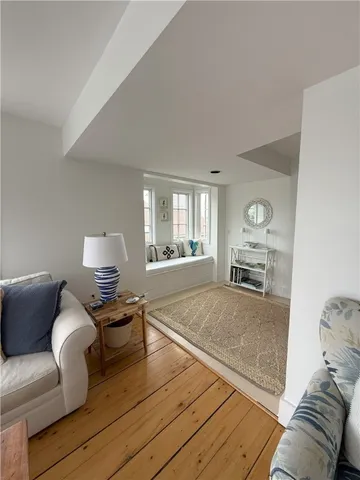 $2,800 | 9 Union Street, Unit 2, Jamestown, RI 02835