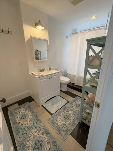 $2,800 | 9 Union Street, Unit 2, Jamestown, RI 02835