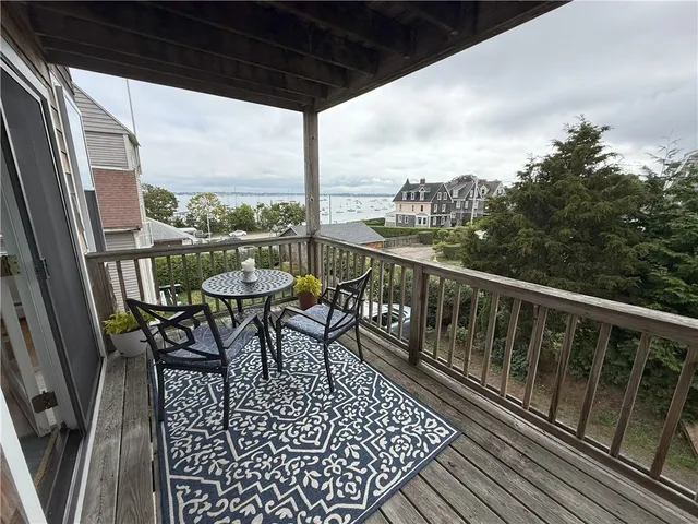 $2,800 | 9 Union Street, Unit 2, Jamestown, RI 02835