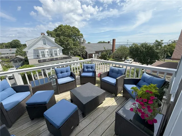 $2,800 | 9 Union Street, Unit 2, Jamestown, RI 02835