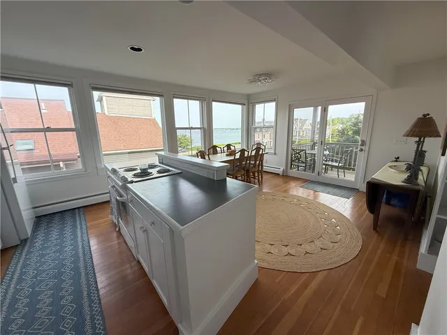 $2,800 | 9 Union Street, Unit 2, Jamestown, RI 02835