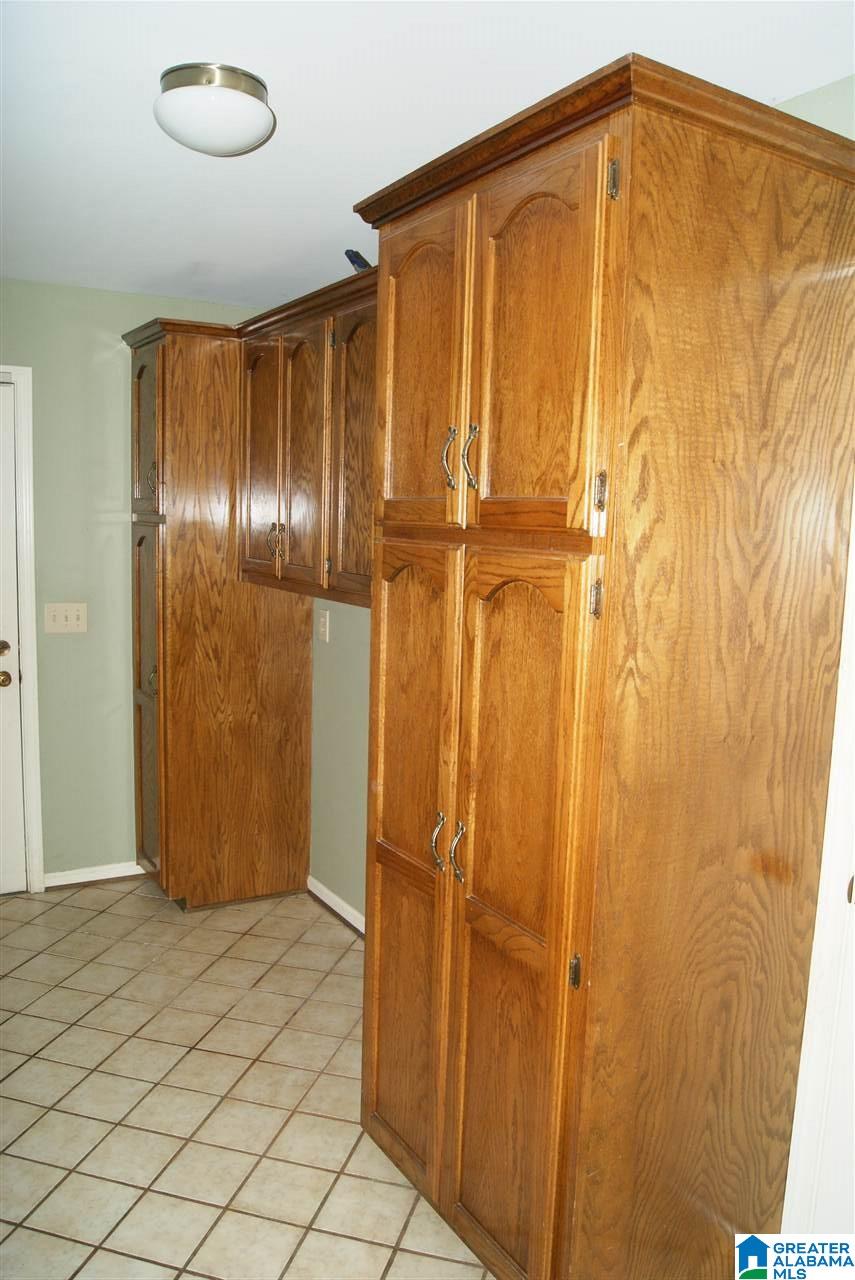1028 Willowbrook Road Birmingham, AL 35215 - Photo 16 of 39