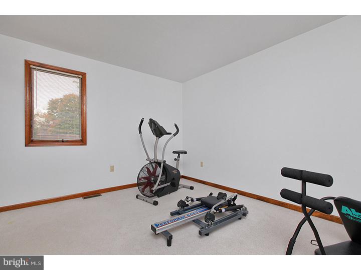 129 Nottingham Road Pennsville, NJ 08070 - Photo 11 of 18