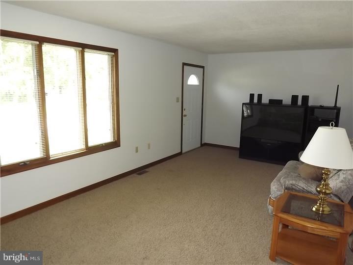129 Nottingham Road Pennsville, NJ 08070 - Photo 15 of 18