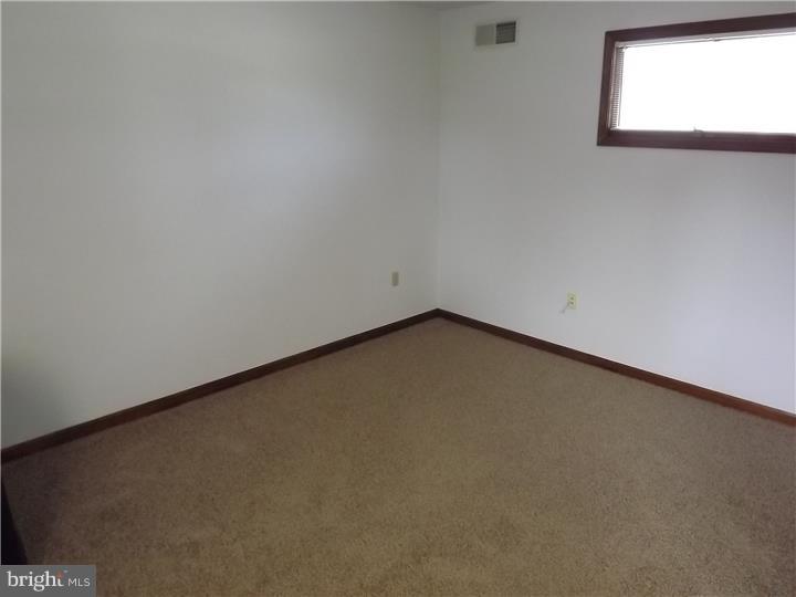 129 Nottingham Road Pennsville, NJ 08070 - Photo 16 of 18