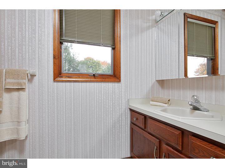129 Nottingham Road Pennsville, NJ 08070 - Photo 10 of 18