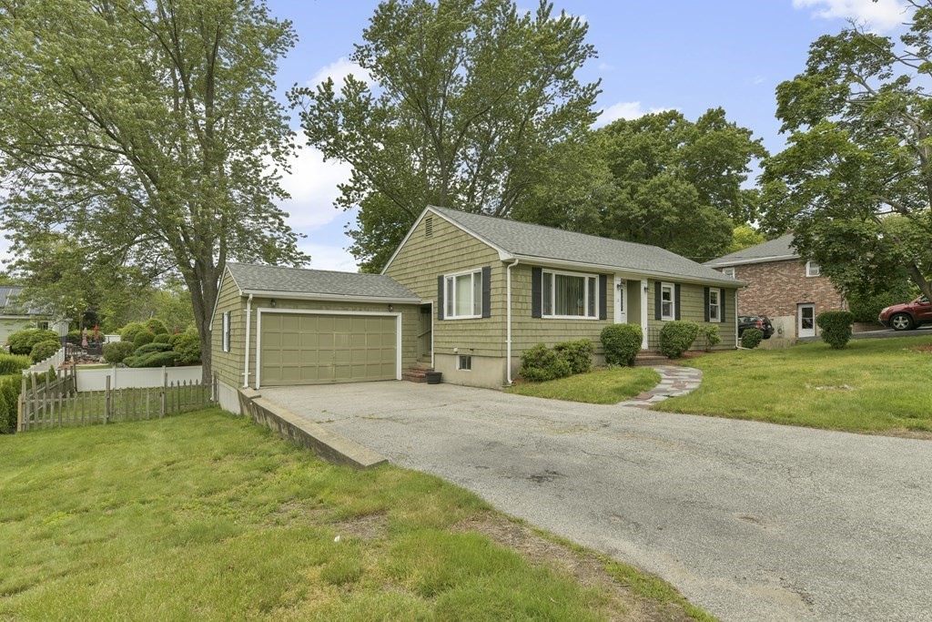 12 Ellen Road Stoneham, MA 02180 - Photo 2 of 19 Gallery Image 2