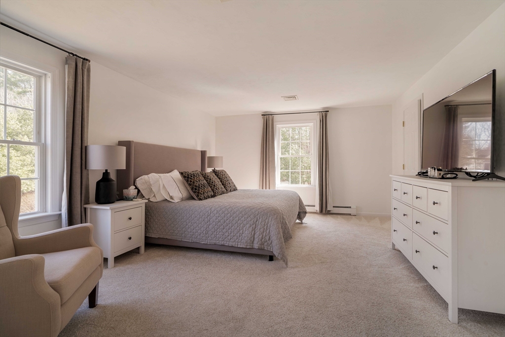 12 Sawmill Road Walpole, MA 02081 - Photo 16 of 35