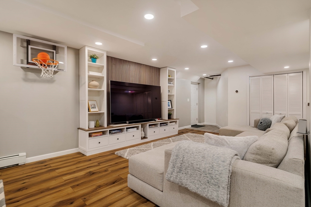 12 Sawmill Road Walpole, MA 02081 - Photo 28 of 35