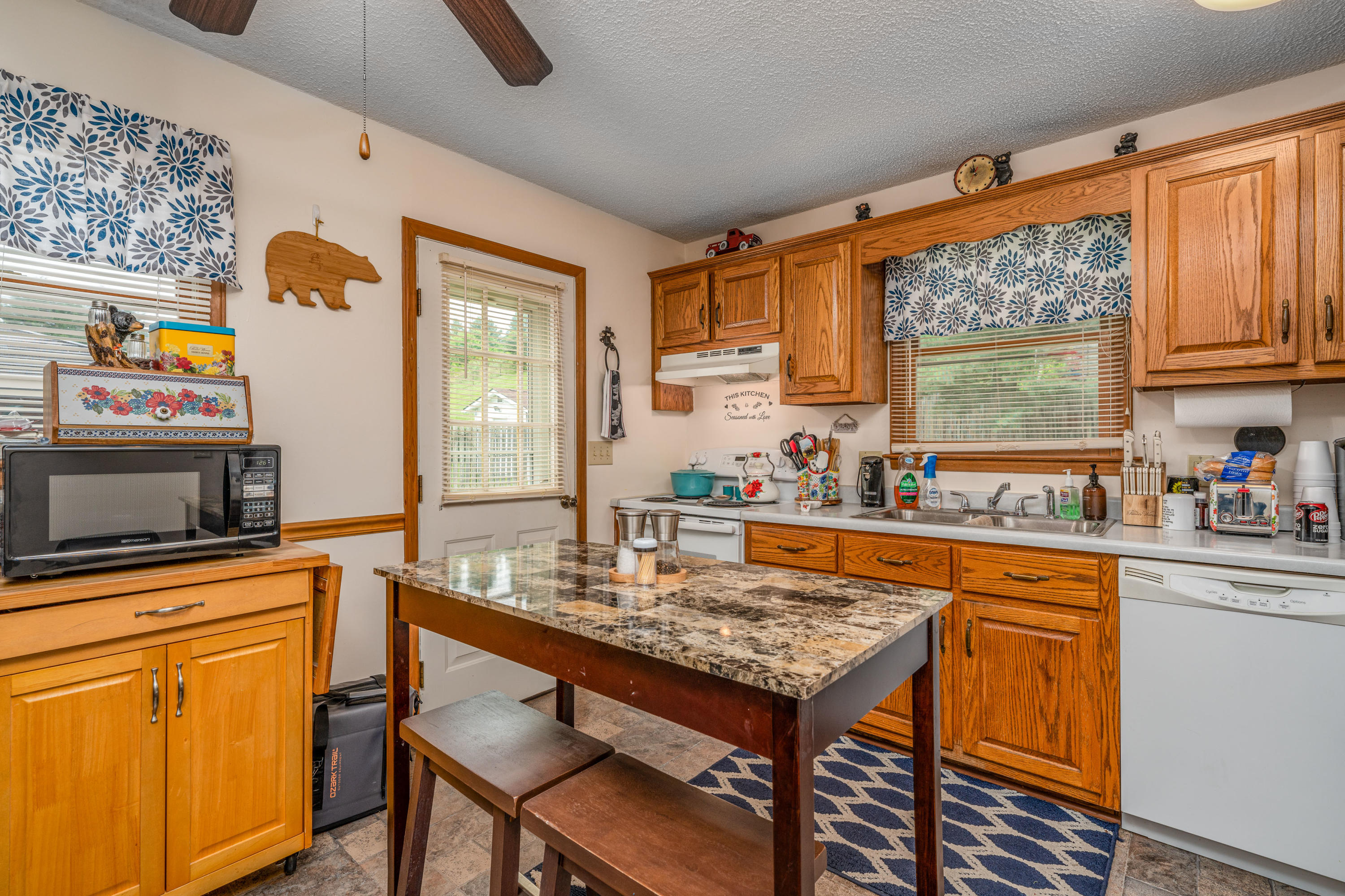 490 Hospital Road, Unit 1 Mountain City, TN 37683 - Photo 18 of 35 DSC08347-Edit-8