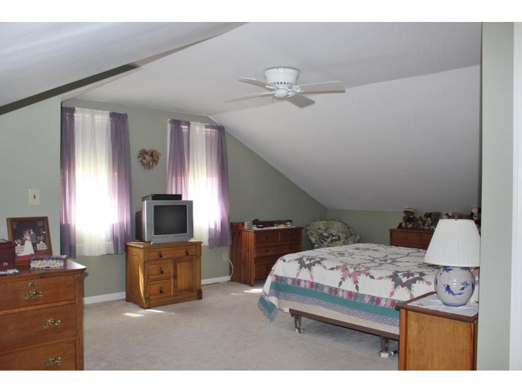 528 Eureka Road Springfield, VT 05156 - Photo 21 of 32