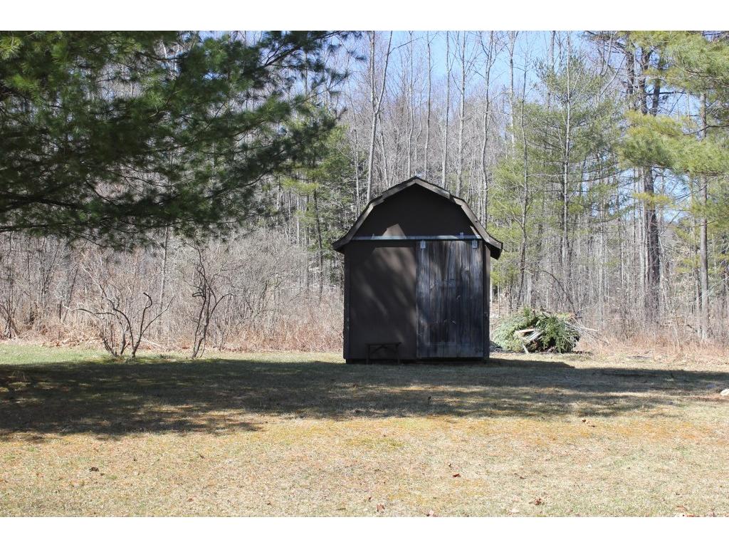 528 Eureka Road Springfield, VT 05156 - Photo 6 of 32