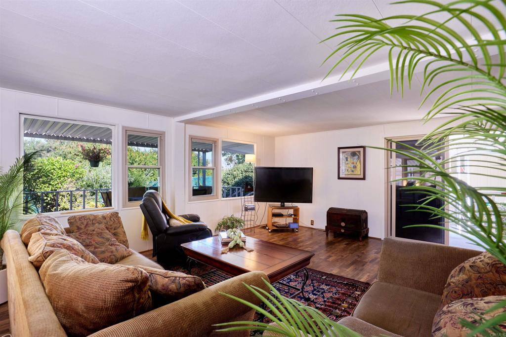 4814 Old Cliffs Road San Diego, CA 92120 - Photo 5 of 26