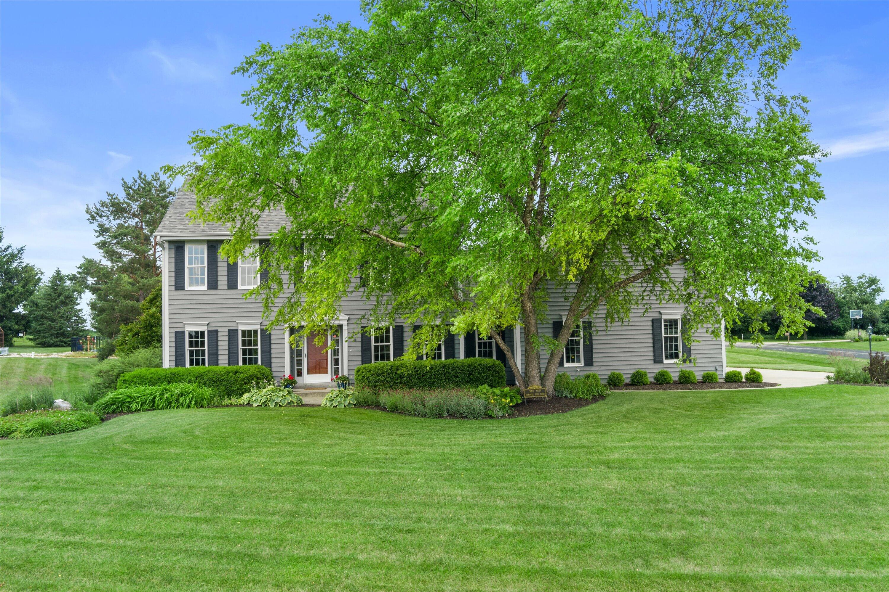 W278N5356 Hanover Hill Road Lisbon, WI 53089 - Photo 2 of 64 59-MAX_0116