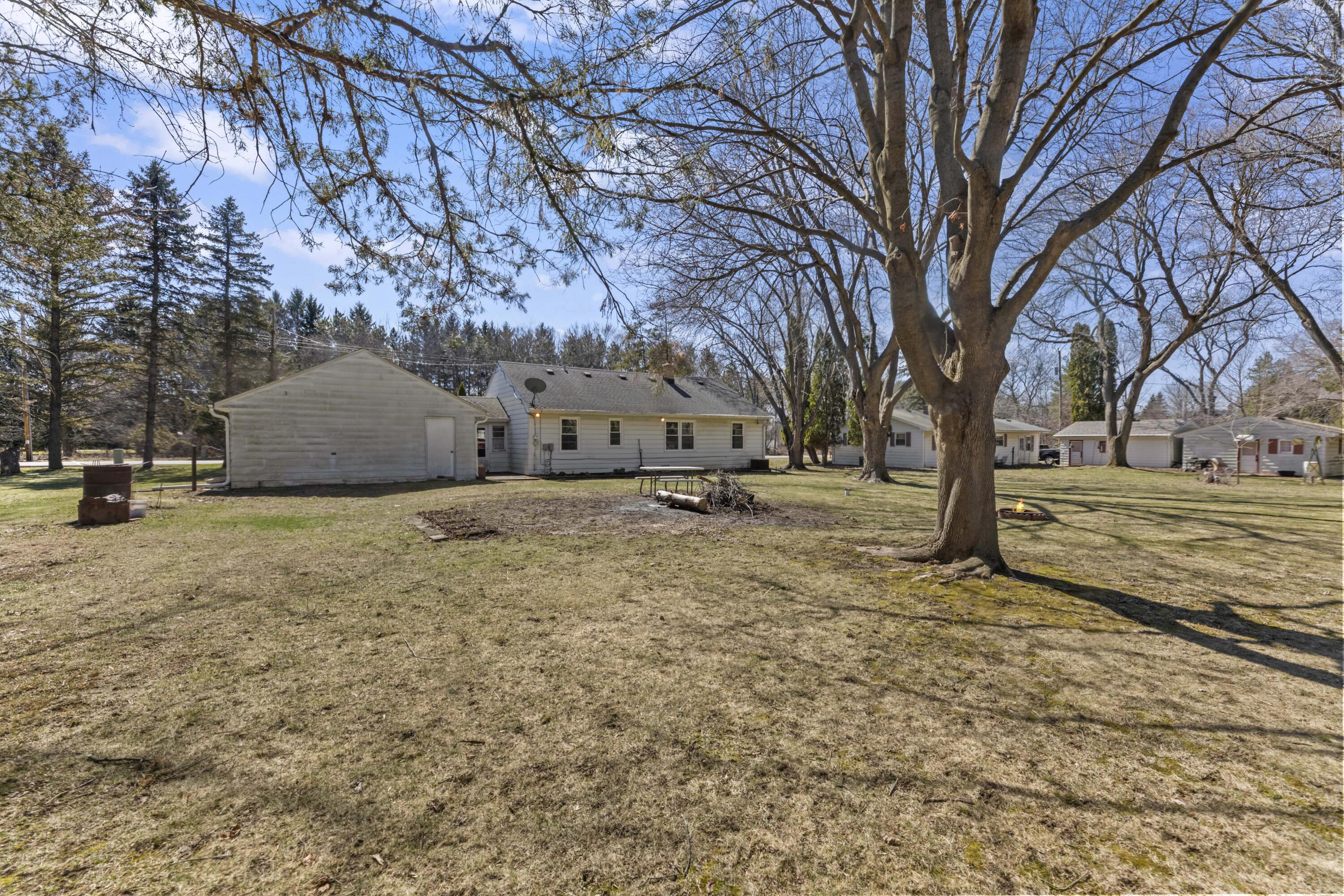 N68-w29376 Hartling Road Merton, WI 53029 - Photo 27 of 31 Back View of House