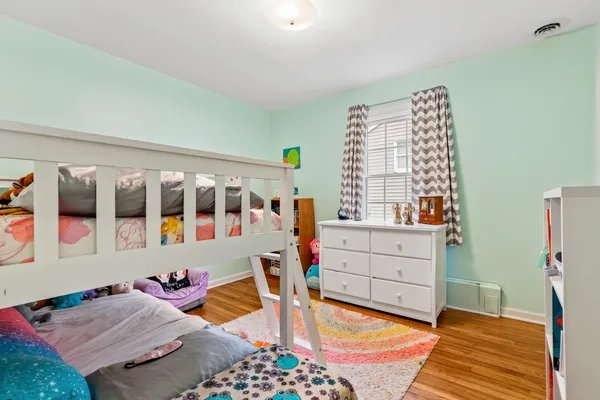 $375,000 | 559 South Lewis Avenue, Lombard, IL 60148