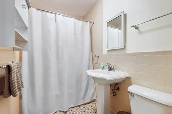 $375,000 | 559 South Lewis Avenue, Lombard, IL 60148