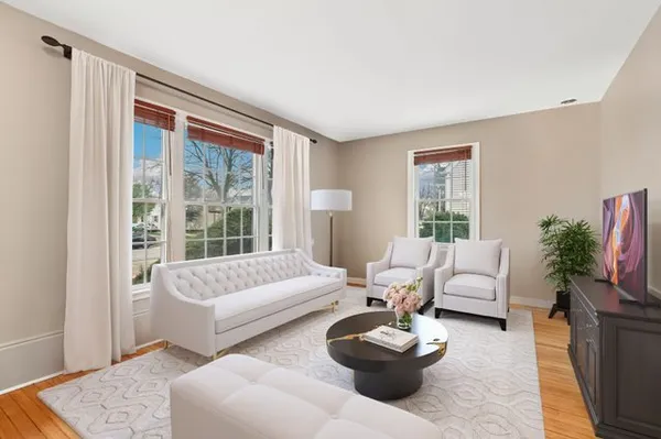 $375,000 | 559 South Lewis Avenue, Lombard, IL 60148