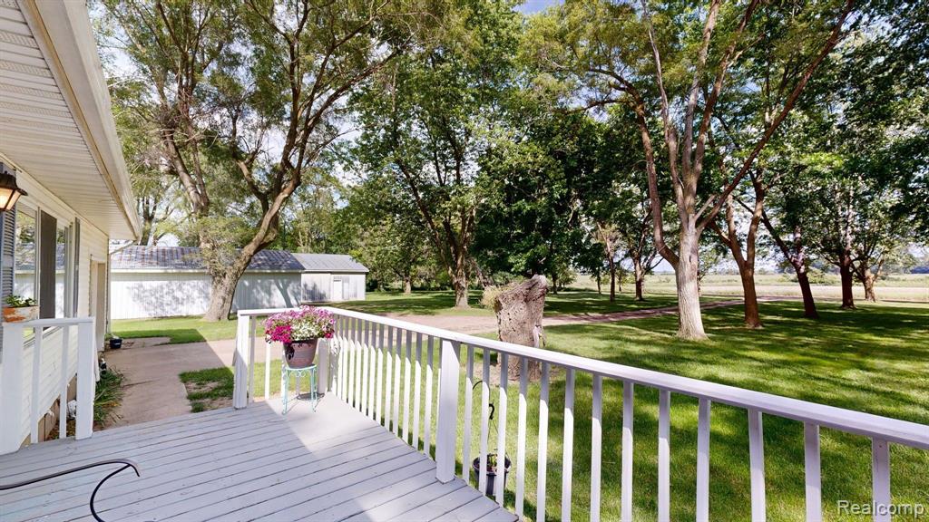9195 Shipman Road Corunna, MI 48817 - Photo 10 of 31