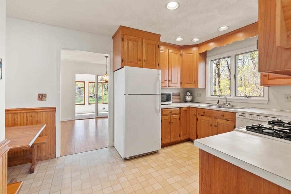 57 Thurston Point Road Gloucester, MA 01930 - Photo 15 of 35 Gallery Image 15