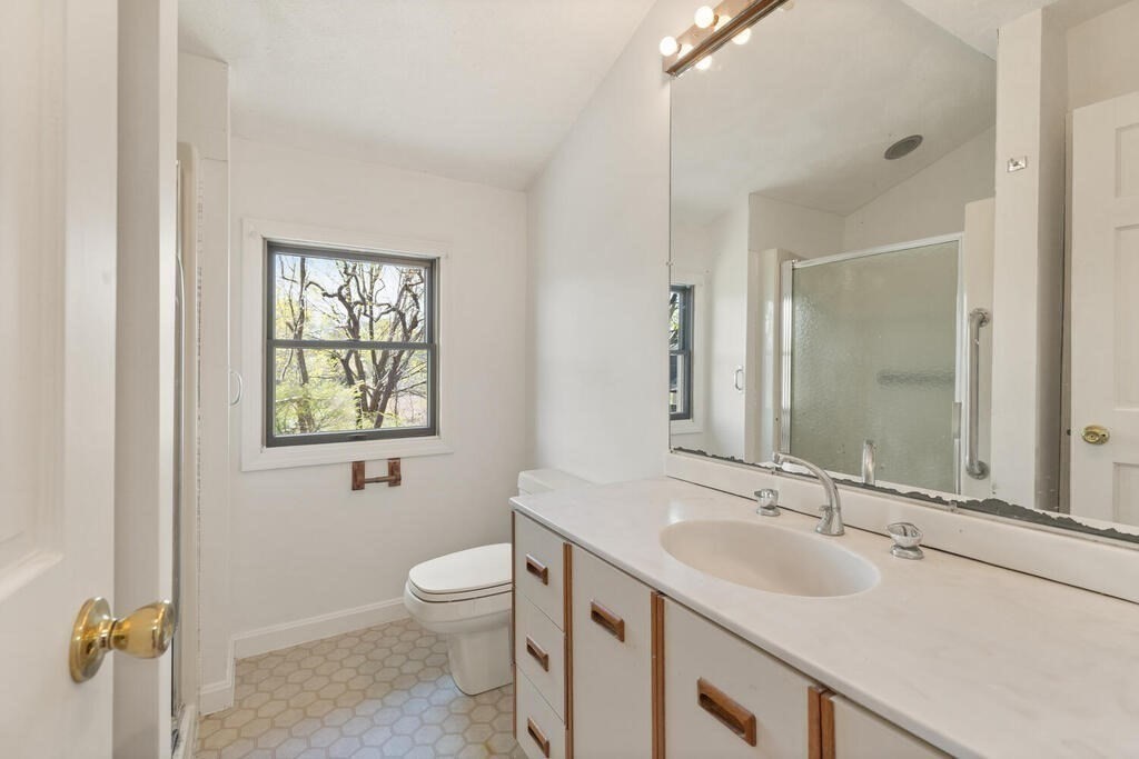 57 Thurston Point Road Gloucester, MA 01930 - Photo 21 of 35 Gallery Image 21